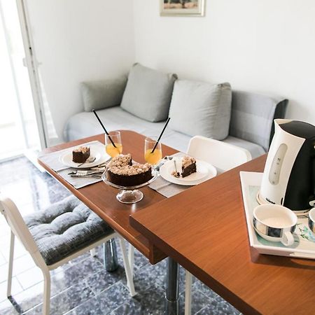 Apartmani Sanja Vodice Esterno foto
